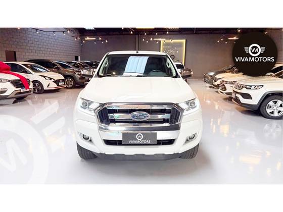 FORD RANGER 3.2 XLT 4X4 CD 20V DIESEL 4P AUTOMÁTICO FORD RANGER 3.2 XLT 4X4 CD 20V DIESEL 4P AUTOMÁTICO